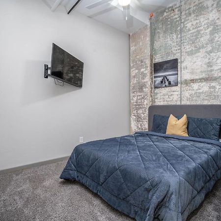 The Davis Lofts At Main Street - Unit 2B Apartment Rocky Mount Bagian luar foto