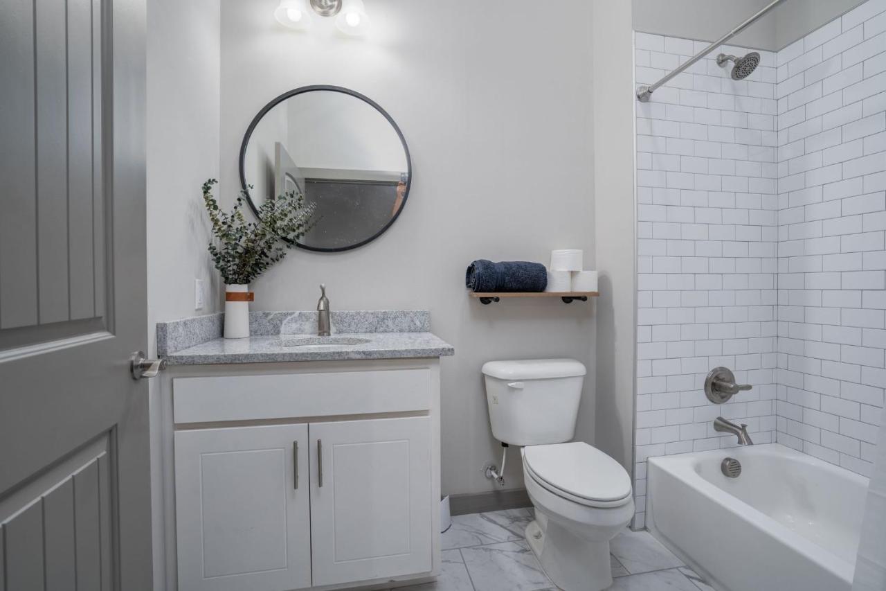 The Davis Lofts At Main Street - Unit 2B Apartment Rocky Mount Bagian luar foto