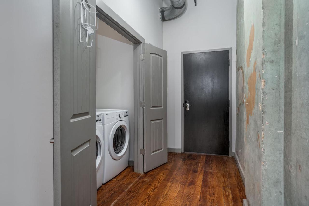 The Davis Lofts At Main Street - Unit 2B Apartment Rocky Mount Bagian luar foto